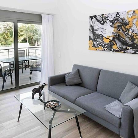 Design Apartment With Swimming Pool Near The Beach Афины Экстерьер фото
