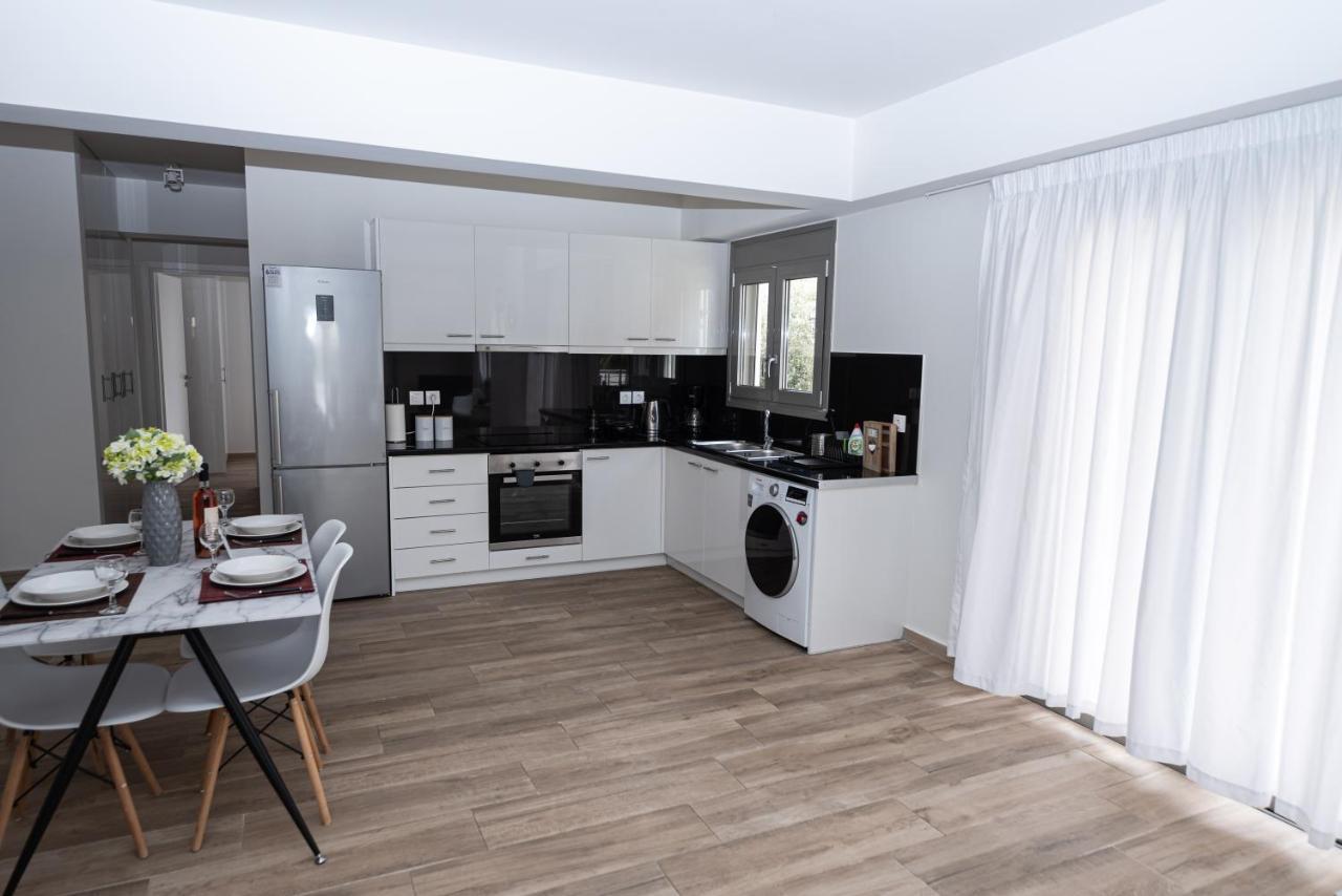 Design Apartment With Swimming Pool Near The Beach Афины Экстерьер фото